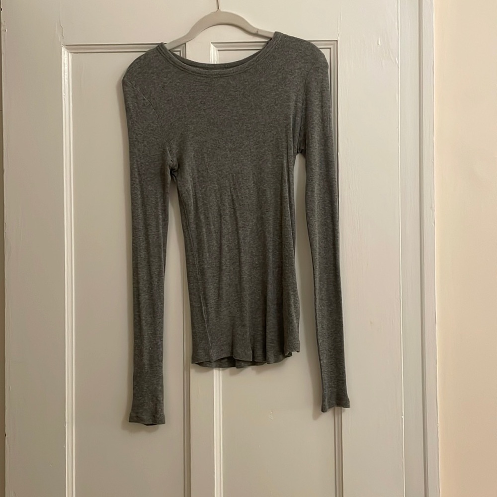 Basic gray tee